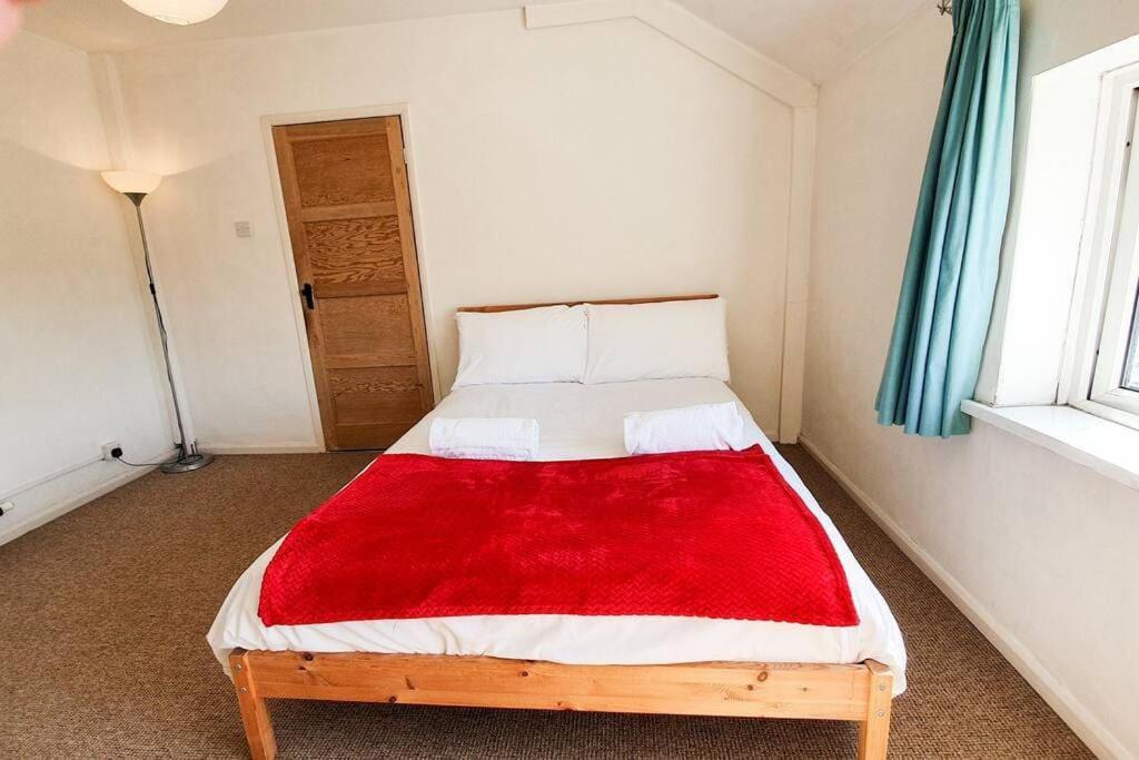 Free Parking-Central Location Cardiff Bagian luar foto
